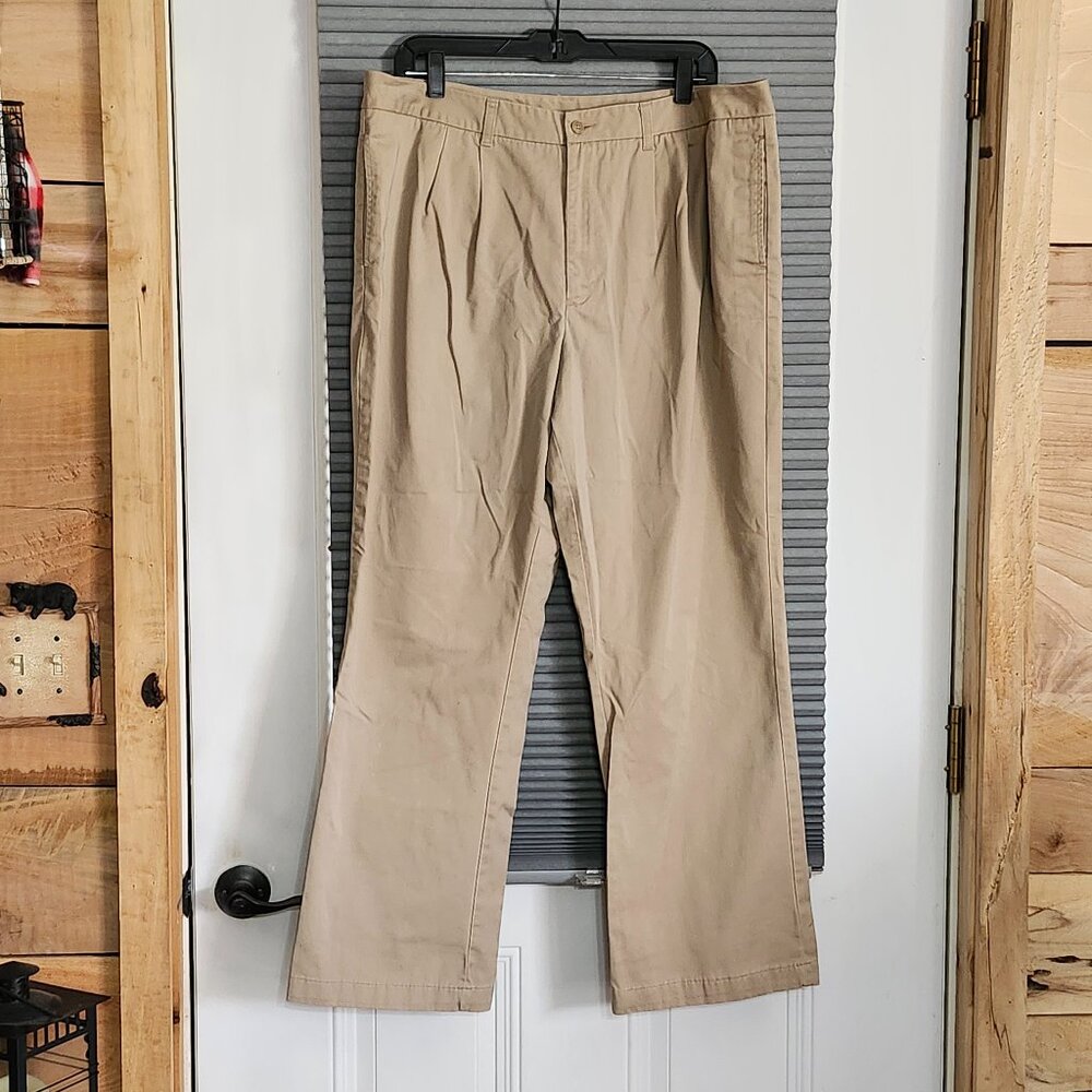 Lands End womans khaki pants  size 18